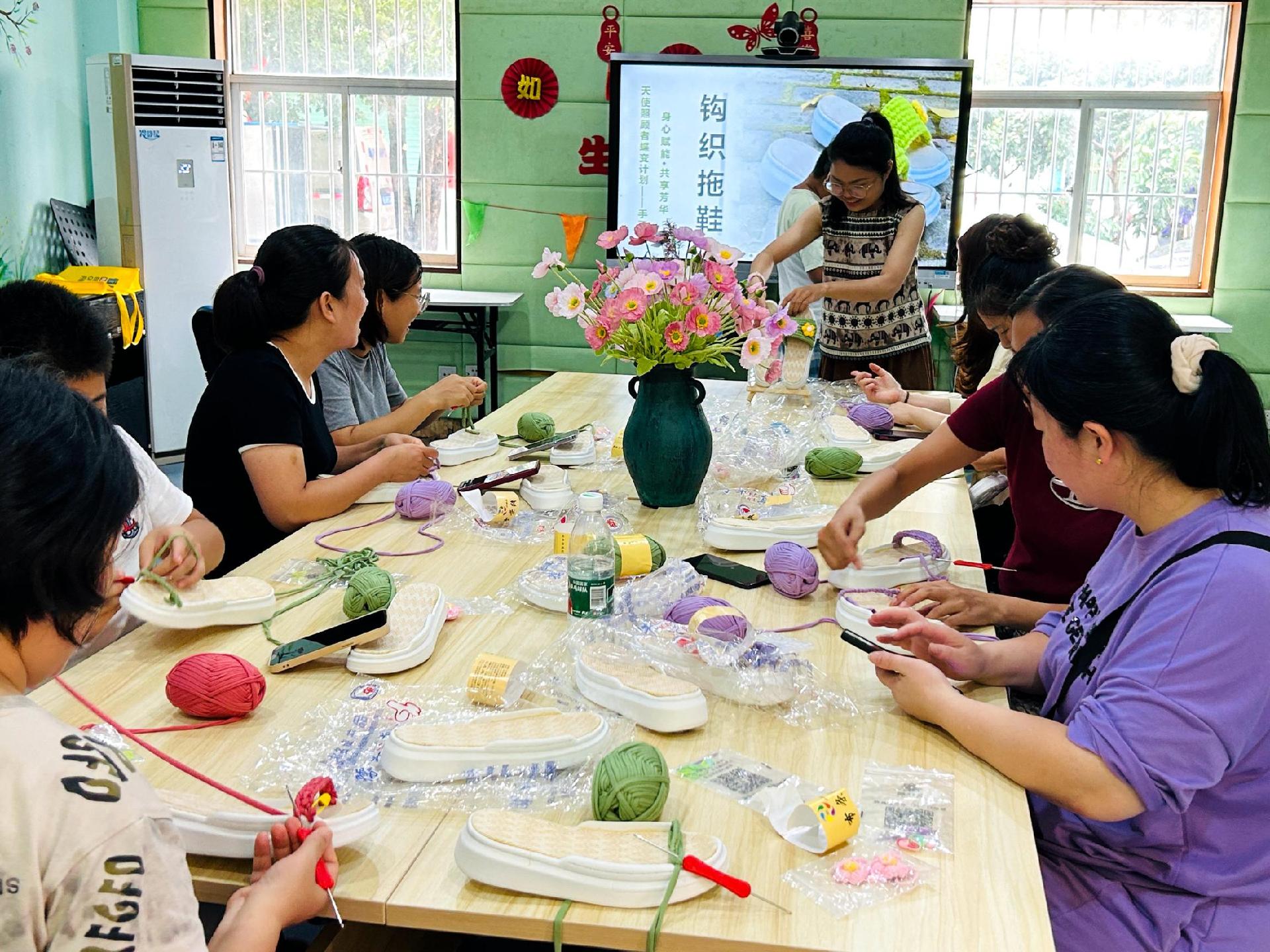 江岭社区持续推进“慢飞天使”工程,为特殊家庭送温暖