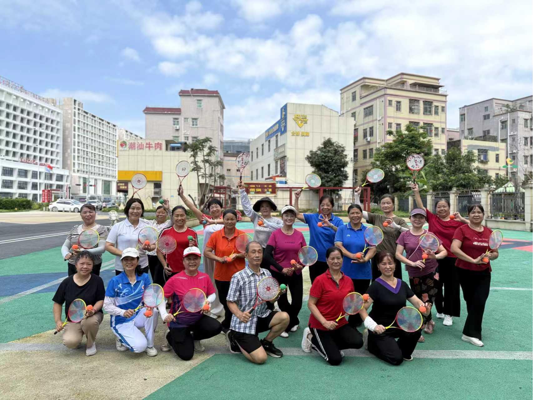 小课程大收获！沙坣社区柔力球课程点燃居民运动热情