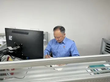 【学习身边榜样】优秀共产党员｜戴剑明：忠诚铸就服务路，实干浇灌民生花