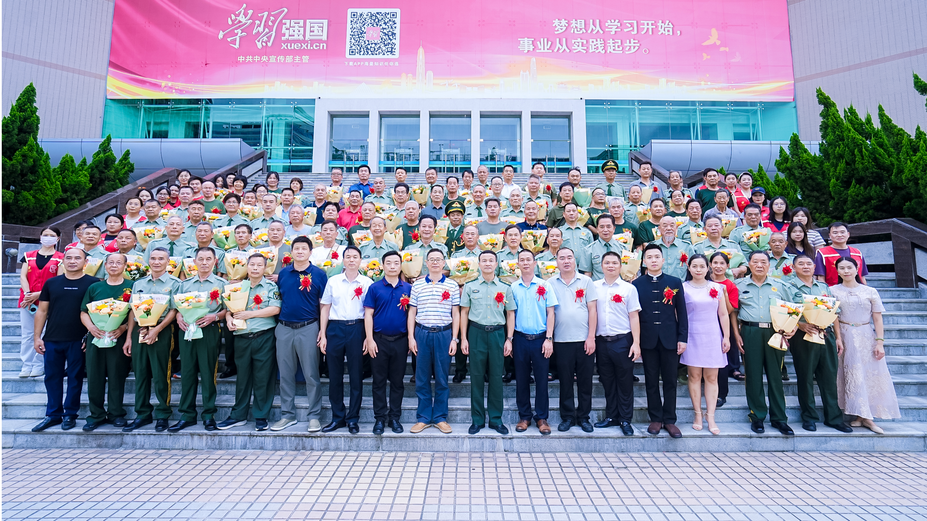 政企携手送关怀！西乡街道开展退役军人慰问活动