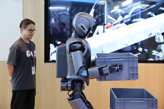 中国经济面面观｜新技术、新应用、新生态——看“AI+”如何赋能千行百业 造福千家万户