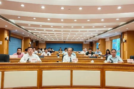 中山：强化网格化防控和联防联控  集中力量尽早全面扑灭疫情