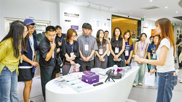 港澳青年光明行 领略科学城魅力