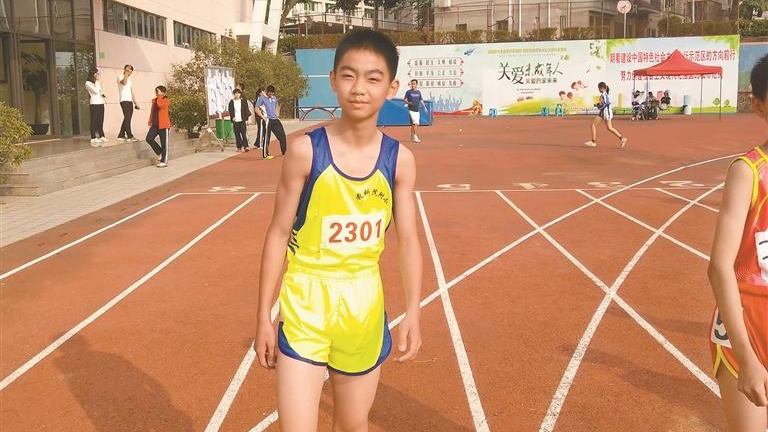 龙华小将叶涛涛成为“双冠王”