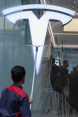 （外代二线）（19）印度首个特斯拉展厅开业