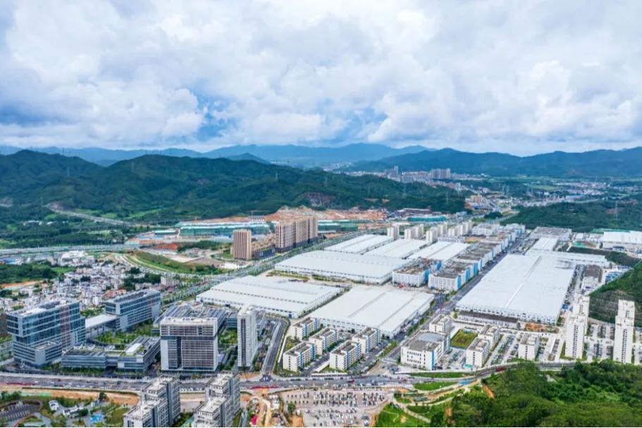 “车驰天下 材赋未来”产业投资促进大会签约15个项目