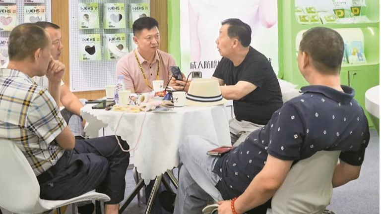 兴业卓辉旗下品牌闪耀上海孕婴童展