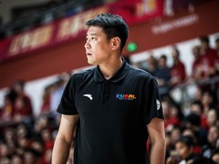 双面“球痴”周鲁男