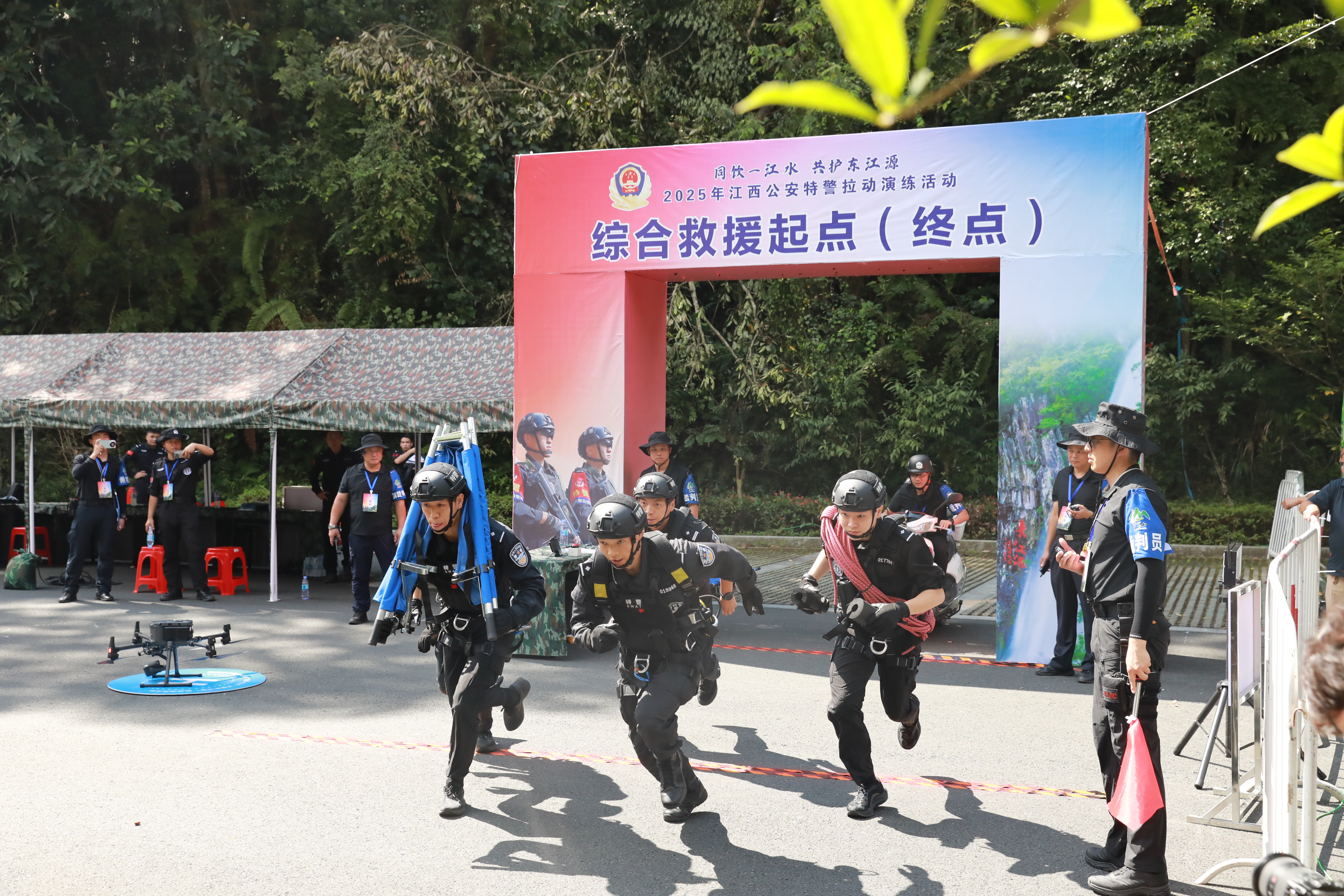 2025年江西公安特警拉动演练活动在安远举行
