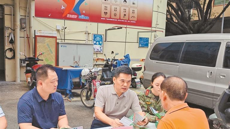 燕罗街道  “社区小格”精准高效开展征兵宣传