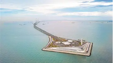 西人工岛观光 年底或将实现