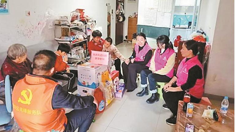 观湖街道深化“四个万家”绘就幸福画卷