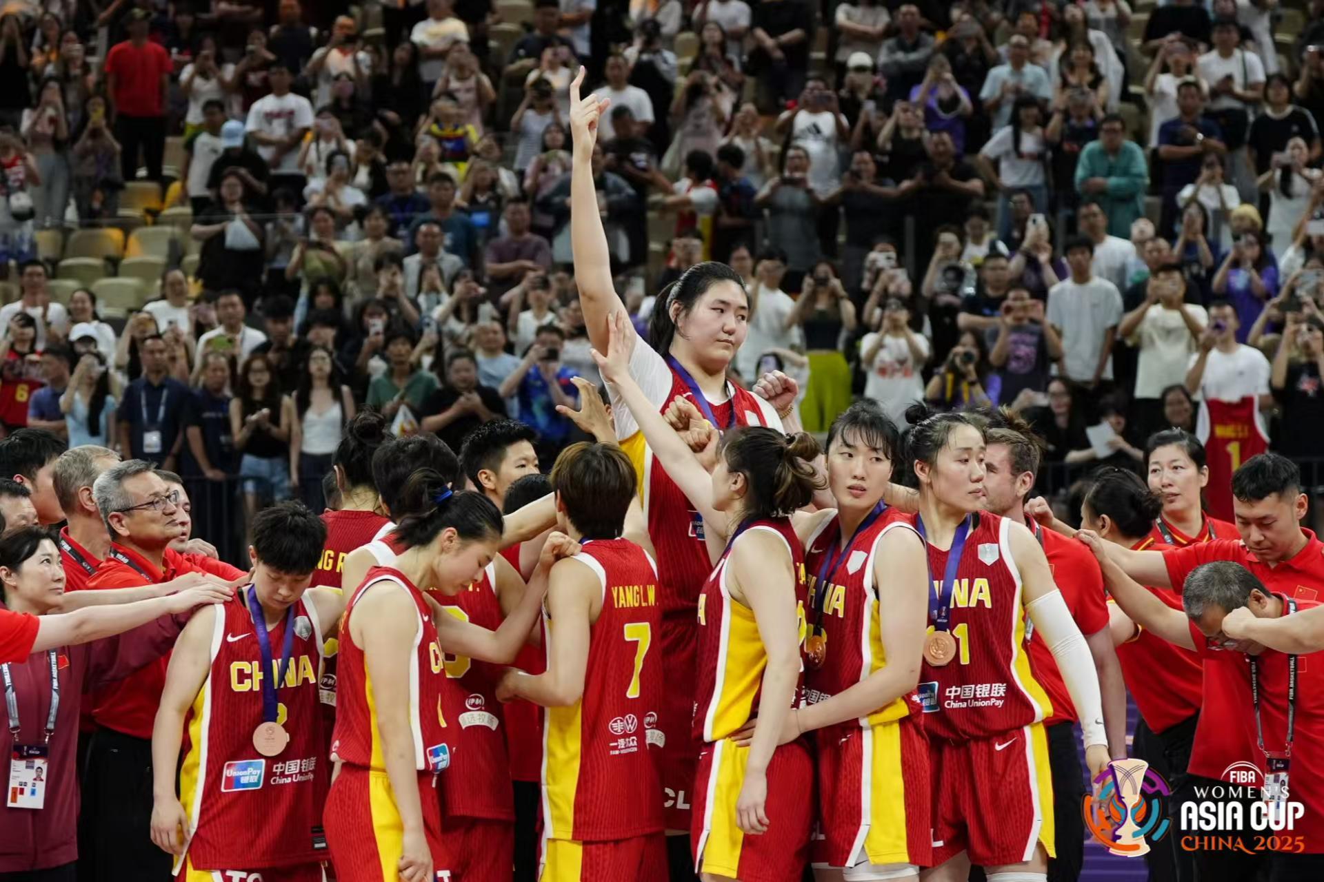 中国队获2025FIBA女篮亚洲杯季军