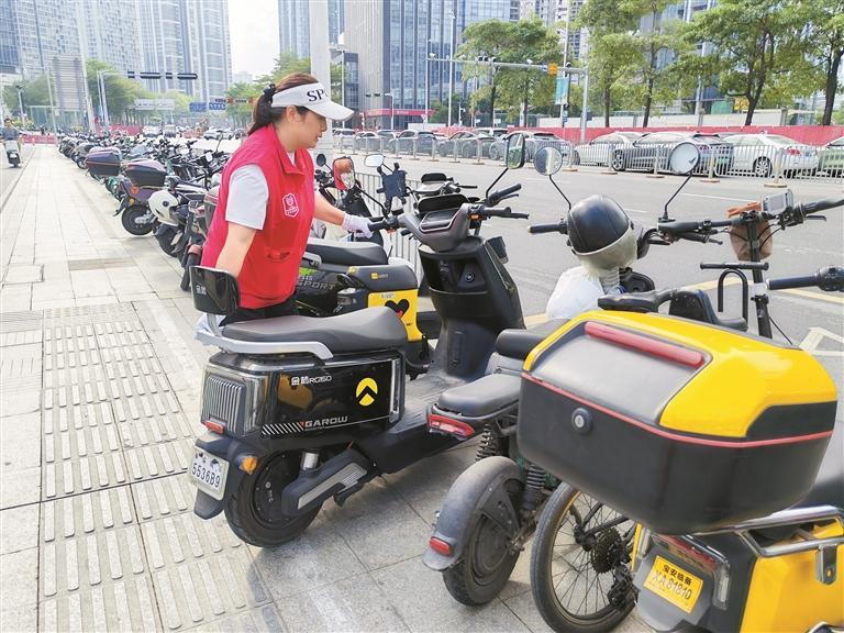 团区委推动志愿服务深度融入城市治理各个环节