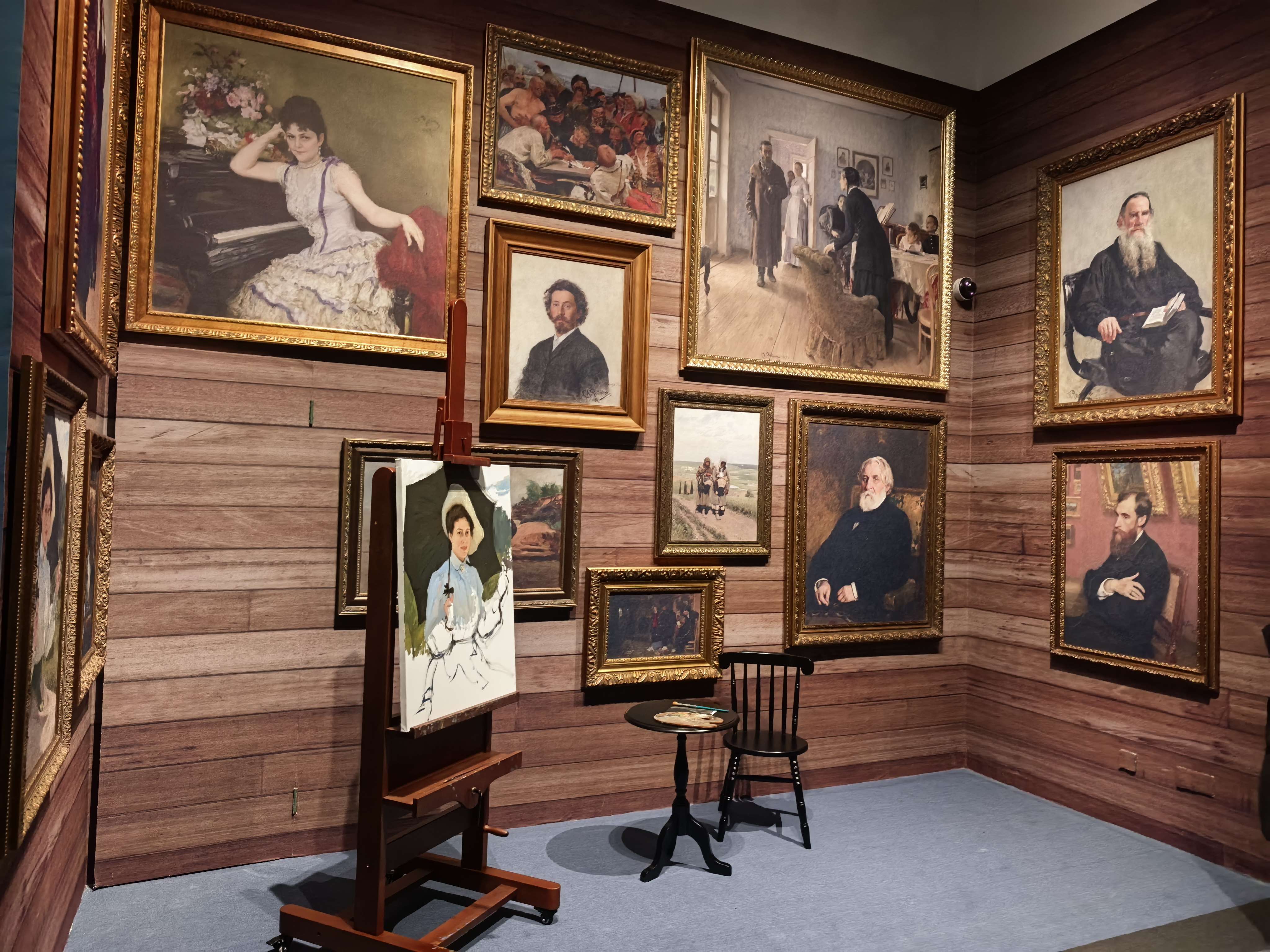 列宾展亮相国博，知名艺术家贺羽临摹作品展出