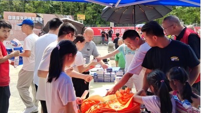 石岩浪心社区开展高层住宅缓降逃生疏散演练