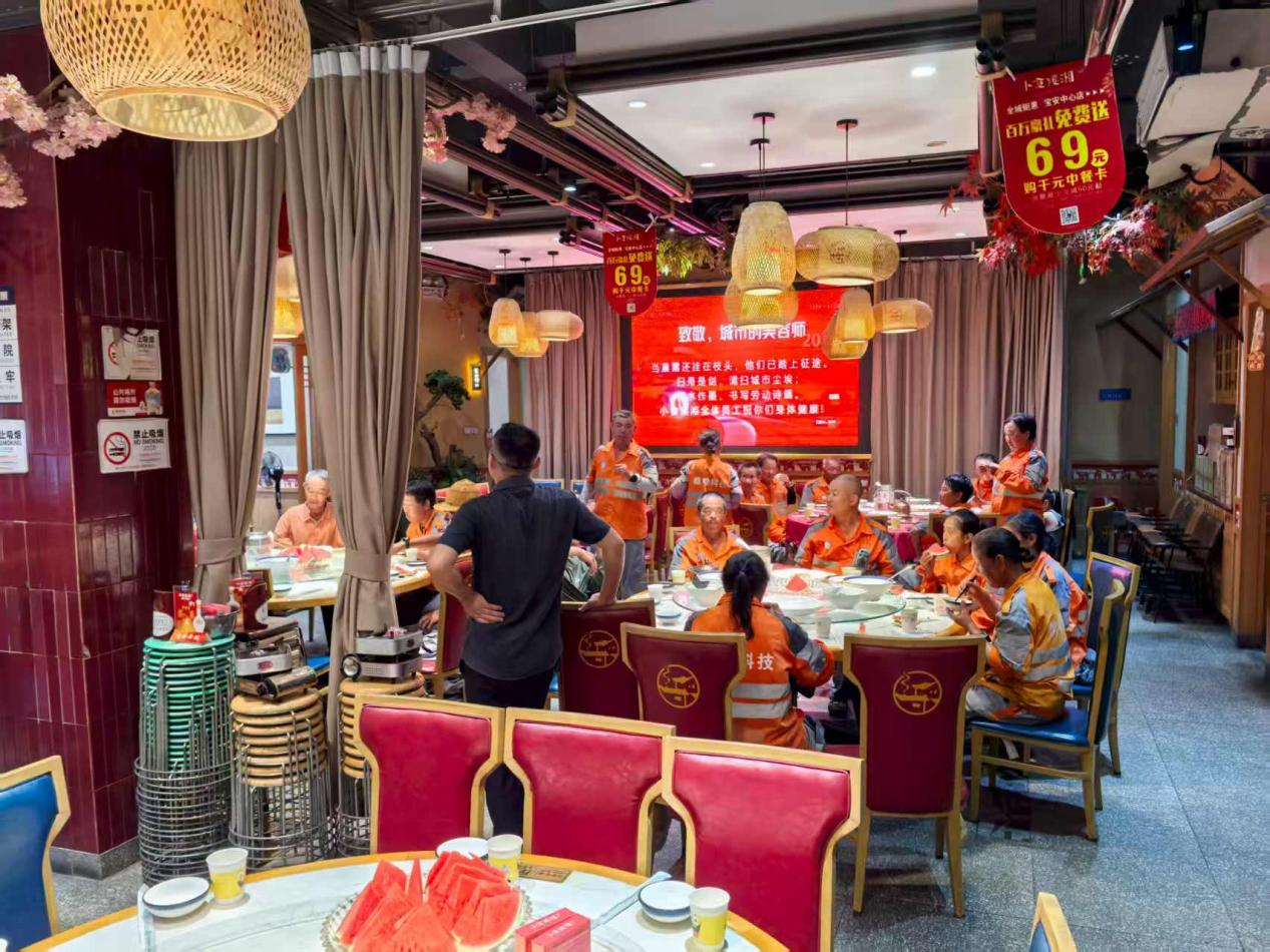 暖心接力！离职员工包千枚饺子谢东家 社区搭台助企解销路促公益