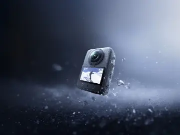 大疆发布首款全景相机Osmo 360，智能影像市场再起硝烟丨大公司