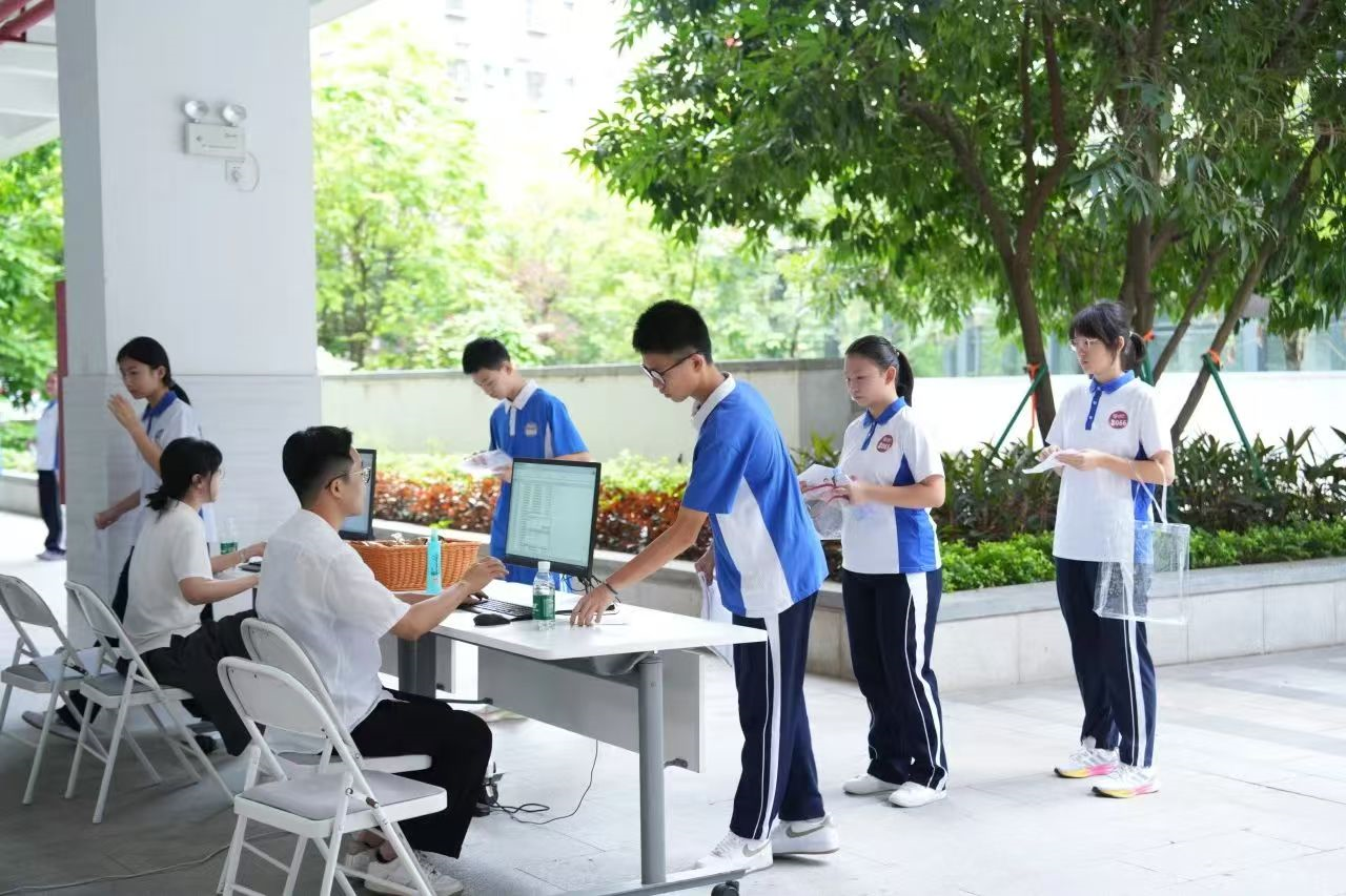 （重稿）深圳普通高中自主招生举行