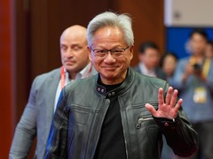 黄仁勋：中国的开源AI是推动全球进步的催化剂