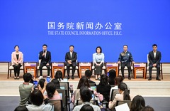 国新办举行“新征程上的奋斗者”中外记者见面会  围绕“弘扬企业家精神，坚定做优秀中国特色社会主义事业建设者”与中外记者见面交流