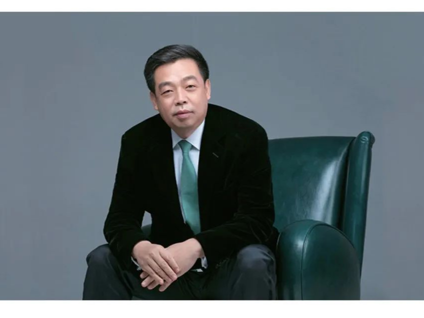 57岁董事长坠楼身亡？上市公司股价大跌，最新回应！