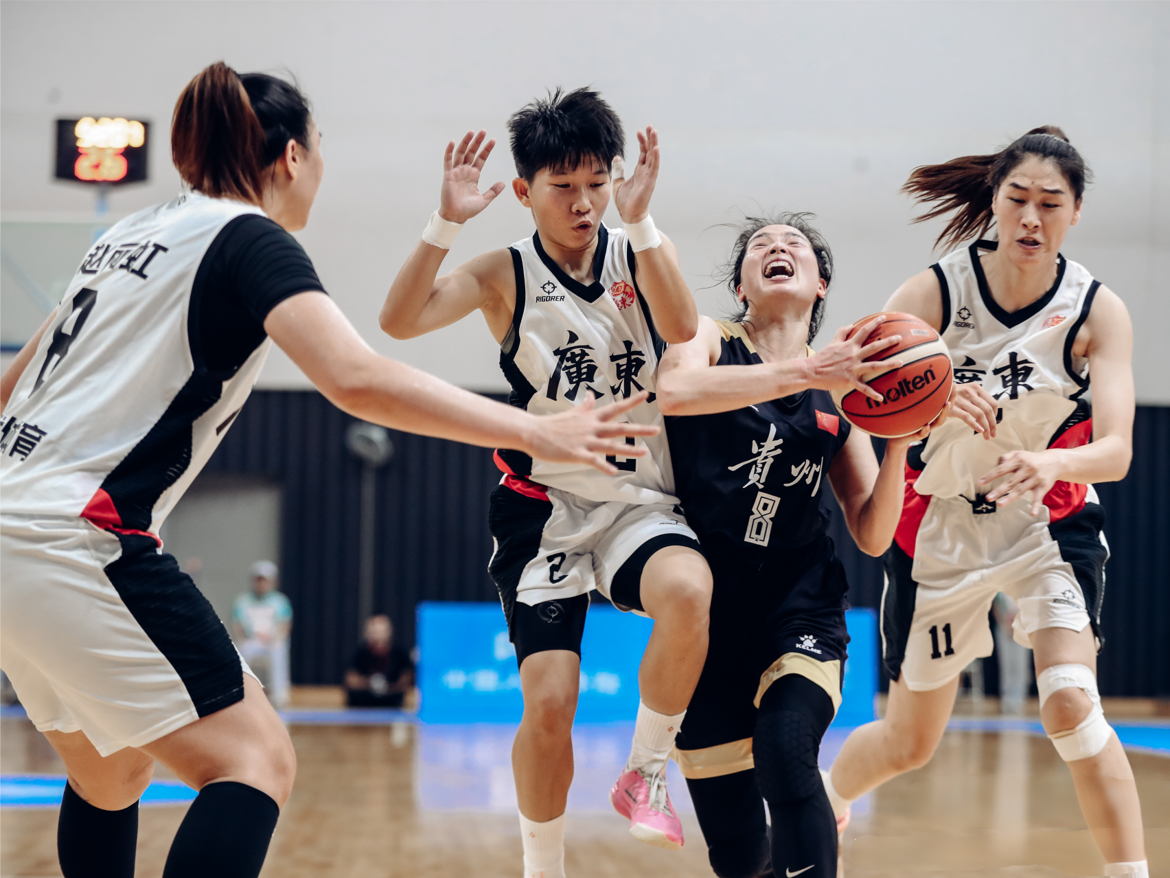 东道主广东队首战告捷，十五运会群众比赛五人篮球女子A、B组决赛在汕头打响