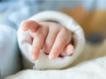 专家科普｜新生儿身上冒红点？5种疹子这样区分不慌乱