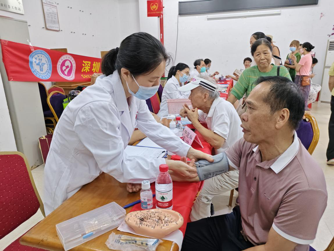 绿景社区开展系列义诊活动，提供“家门口的医疗服务”