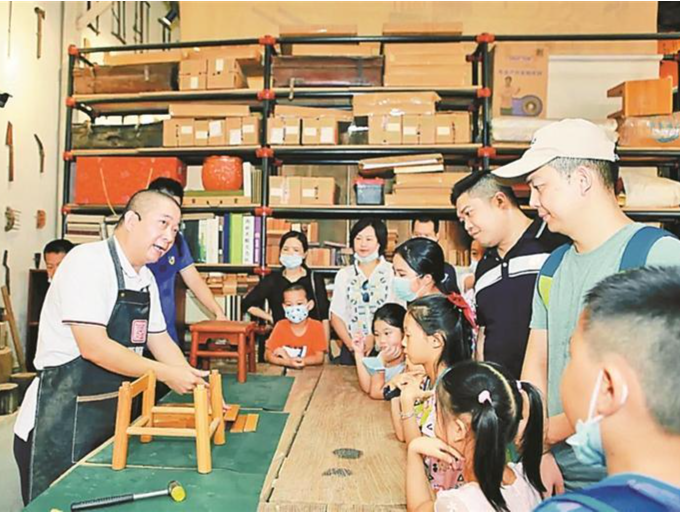 丁全：用刻刀在深圳雕出崭新未来 | 赓续特区精神 锐意改革开放