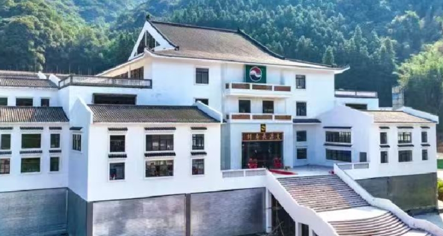（重稿）推动就业助力乡村振兴，天源长寿村竞得天然矿泉水采矿权