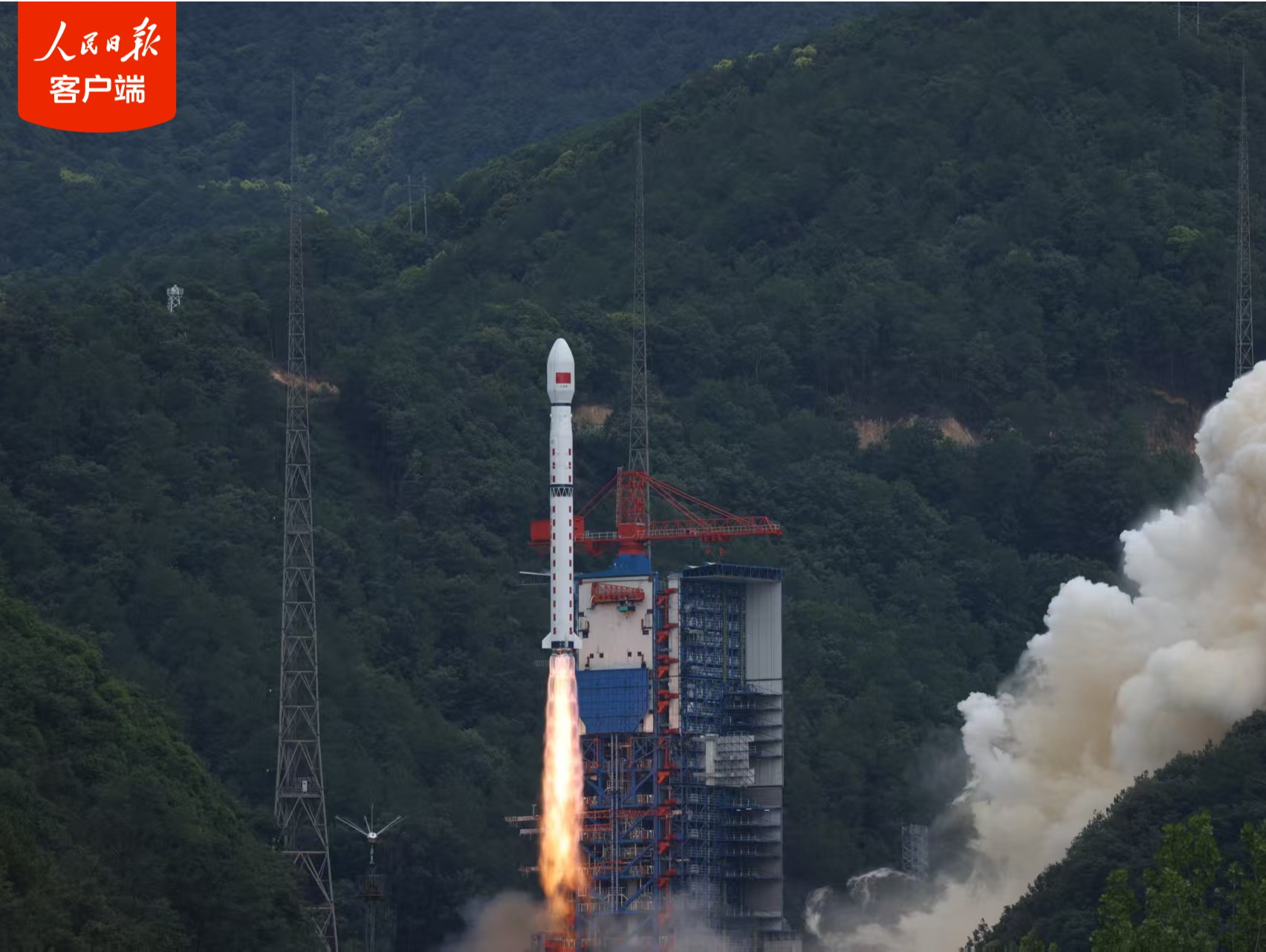 我国成功发射试验二十八号B星01星 