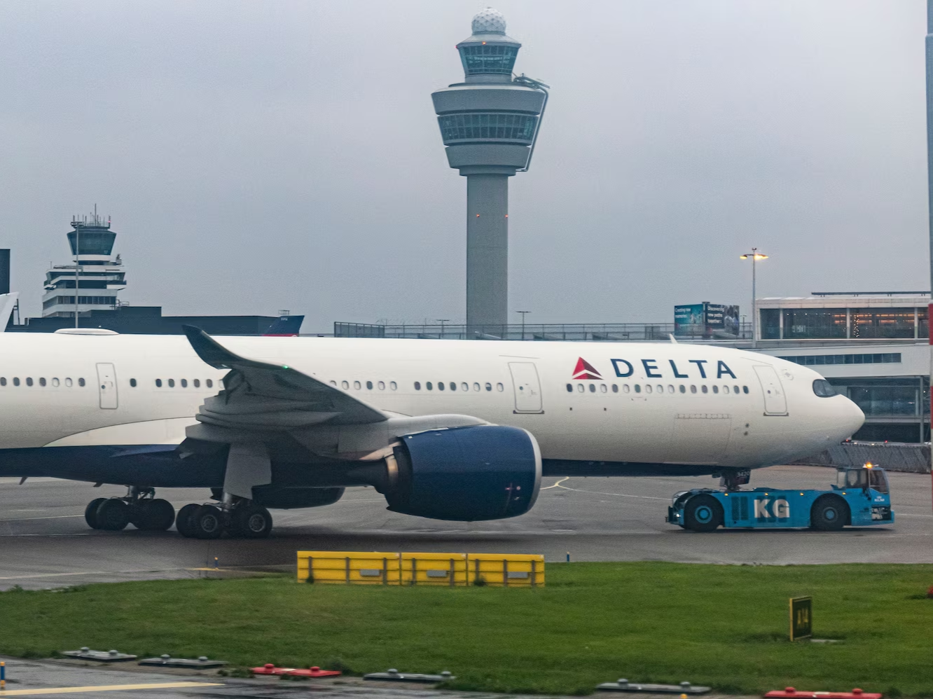 美国达美航空一航班遭遇乱流，25人送医治疗