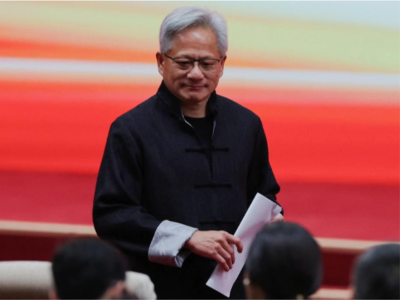 脱掉皮衣，穿上唐装，中文开场！黄仁勋链博会演讲实录全文