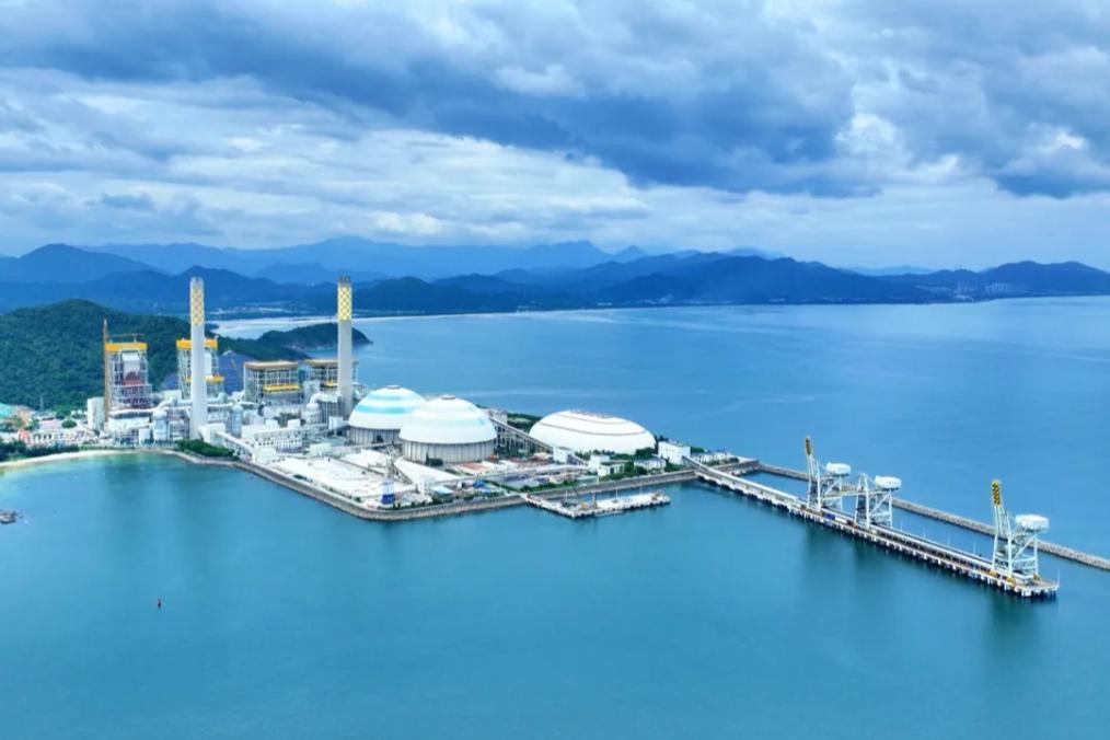 深汕百万千瓦级超超临界二次再热燃煤机组建成投产