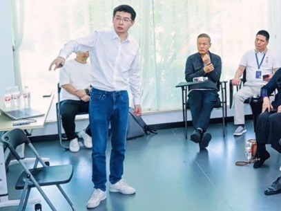 王兴兴，又有新身份