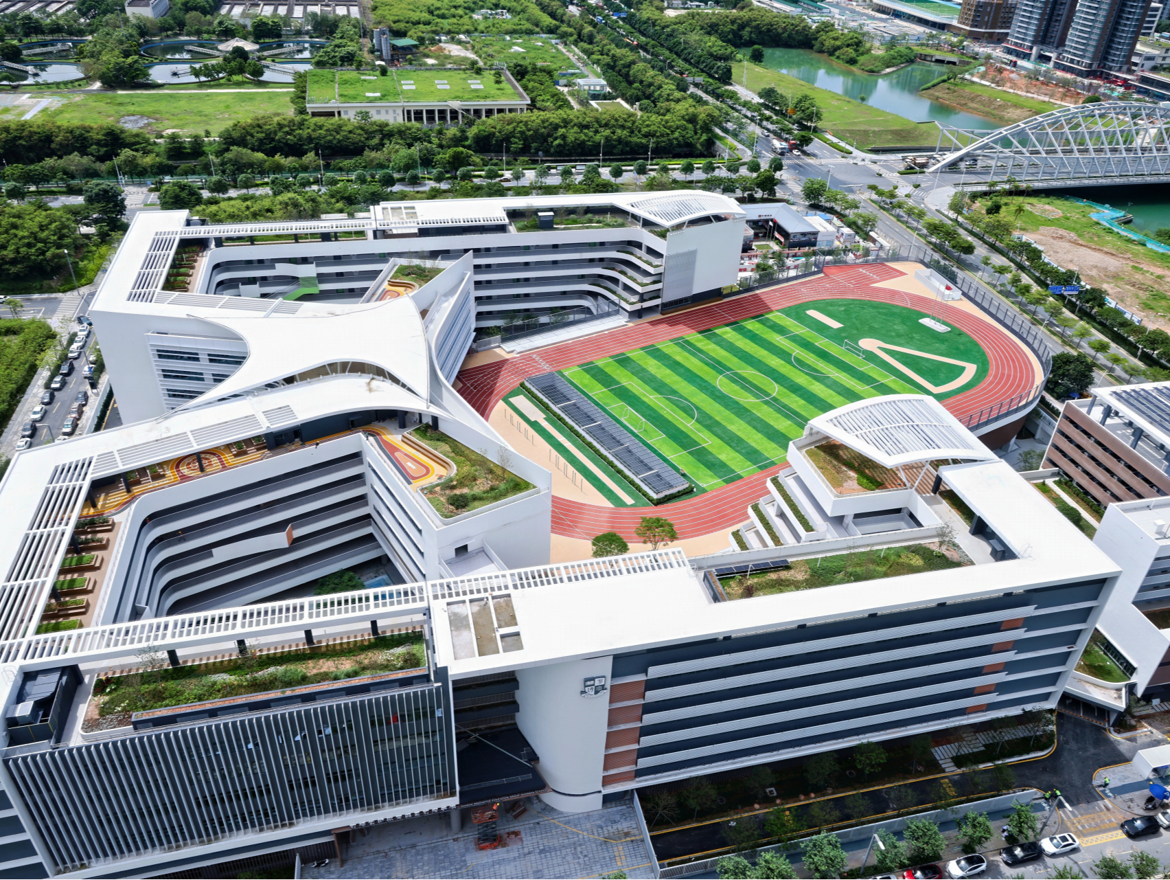 推动规则衔接机制对接走深走实，前海打造深港建设融合“新样板”