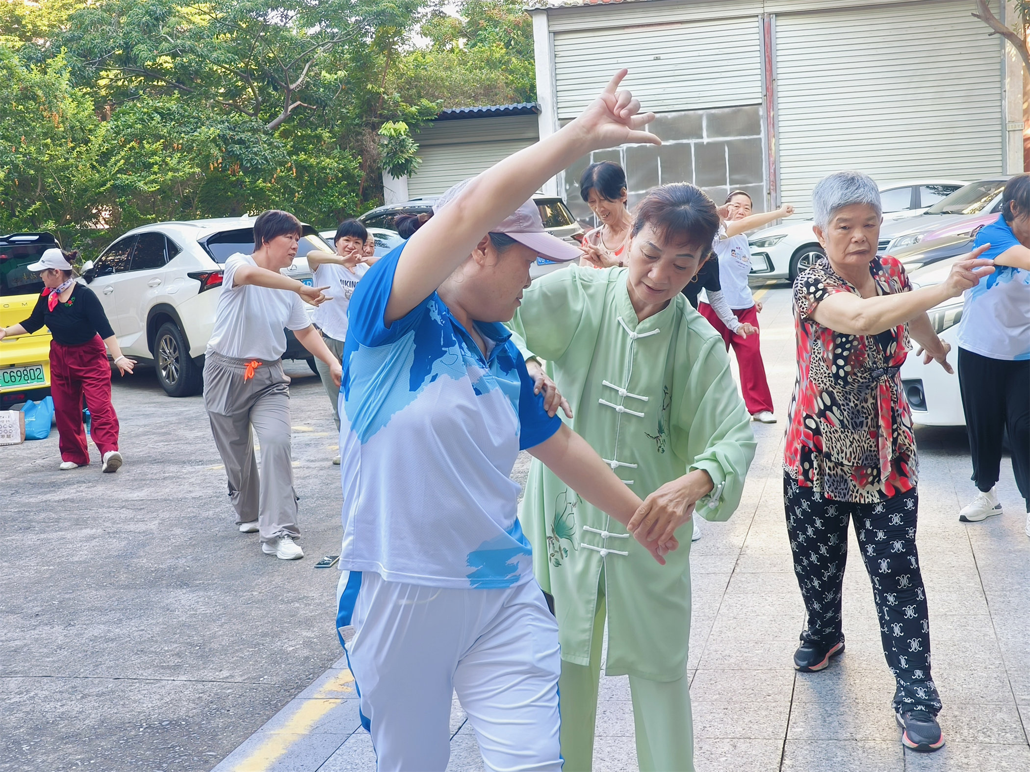 玉塘街道开设多彩课堂  老幼妇乐享缤纷生活