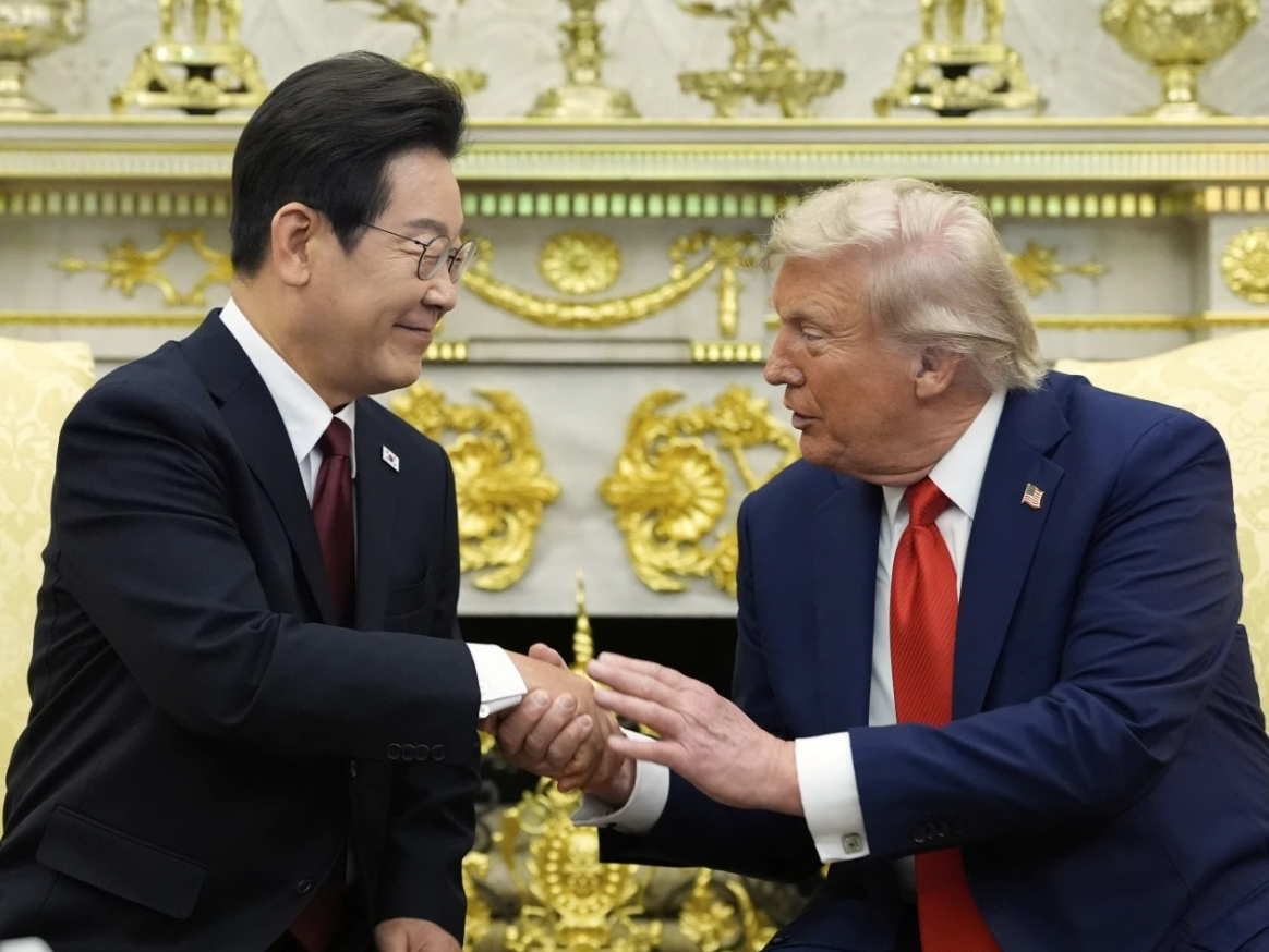 想见金正恩、考虑从韩国买船，特朗普见李在明都说了啥？一文了解→