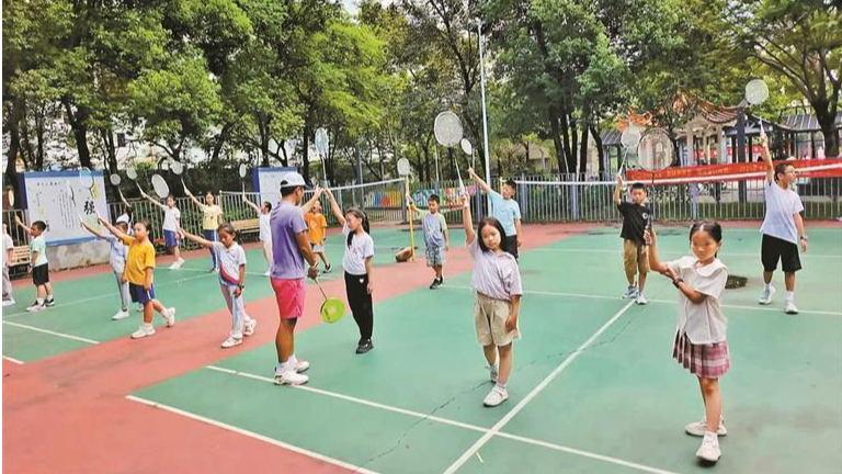 甲子塘社区青少年提高运动技能
