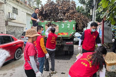 综述丨不停歇的战斗：中山党员干部周末“入镇下村”共筑疫情防线