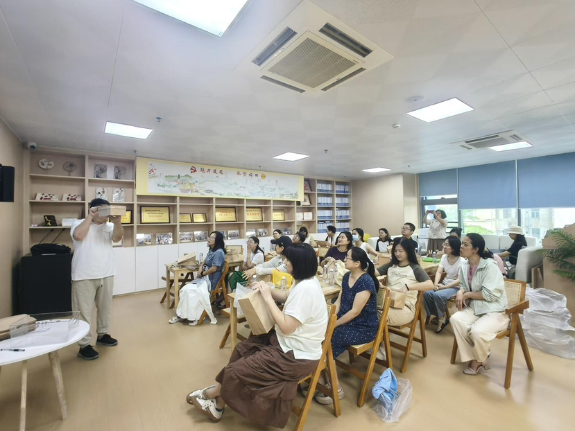 莲花街道开设收纳技能课堂，赋能职工品质生活​