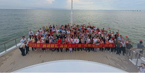 深圳举办“鹏城献礼·共庆八一”暨“戎耀湾区行”活动