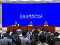 这次阅兵训练注重科学训练，利用北斗定位、智能评估等系统和模拟仿真手段辅助开展