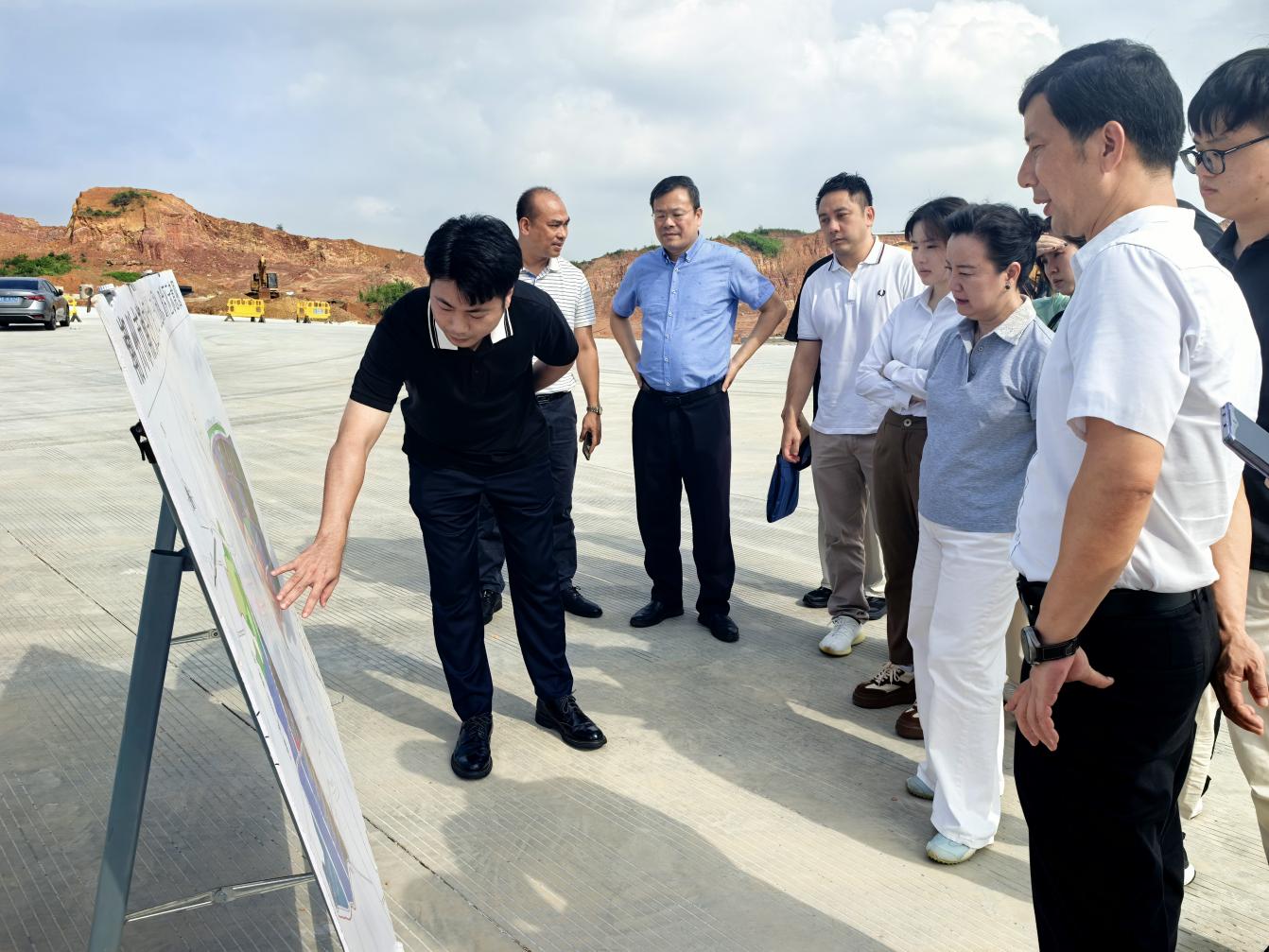 深圳罗湖区海归协会、侨联青年委员会组团奔赴潮州开展帮扶协作活动