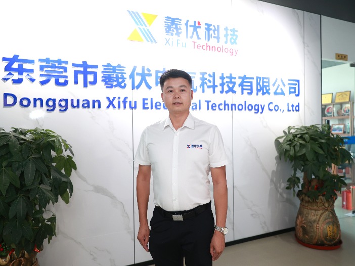 党旗在基层一线高高飘扬②｜退役军人党员曾青桂：军旅铸魂逐光行，党旗引领先锋路