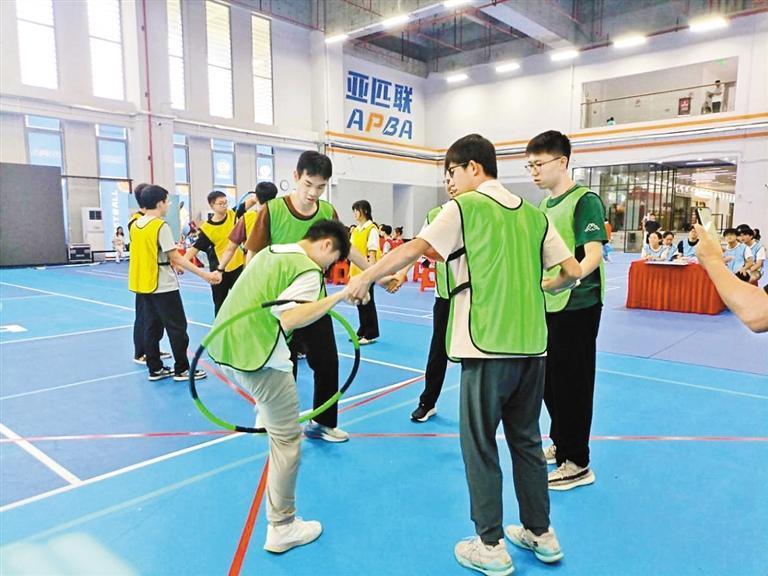 大学生趣味运动会在航城街道火热开赛