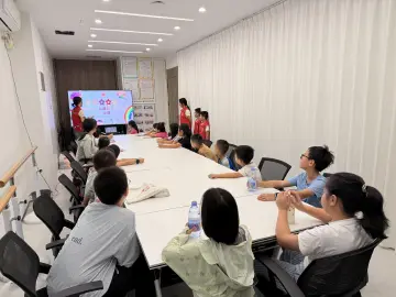 彩泥变变变！南园街道南园社区儿童巧手捏出缤纷“水果乐园”