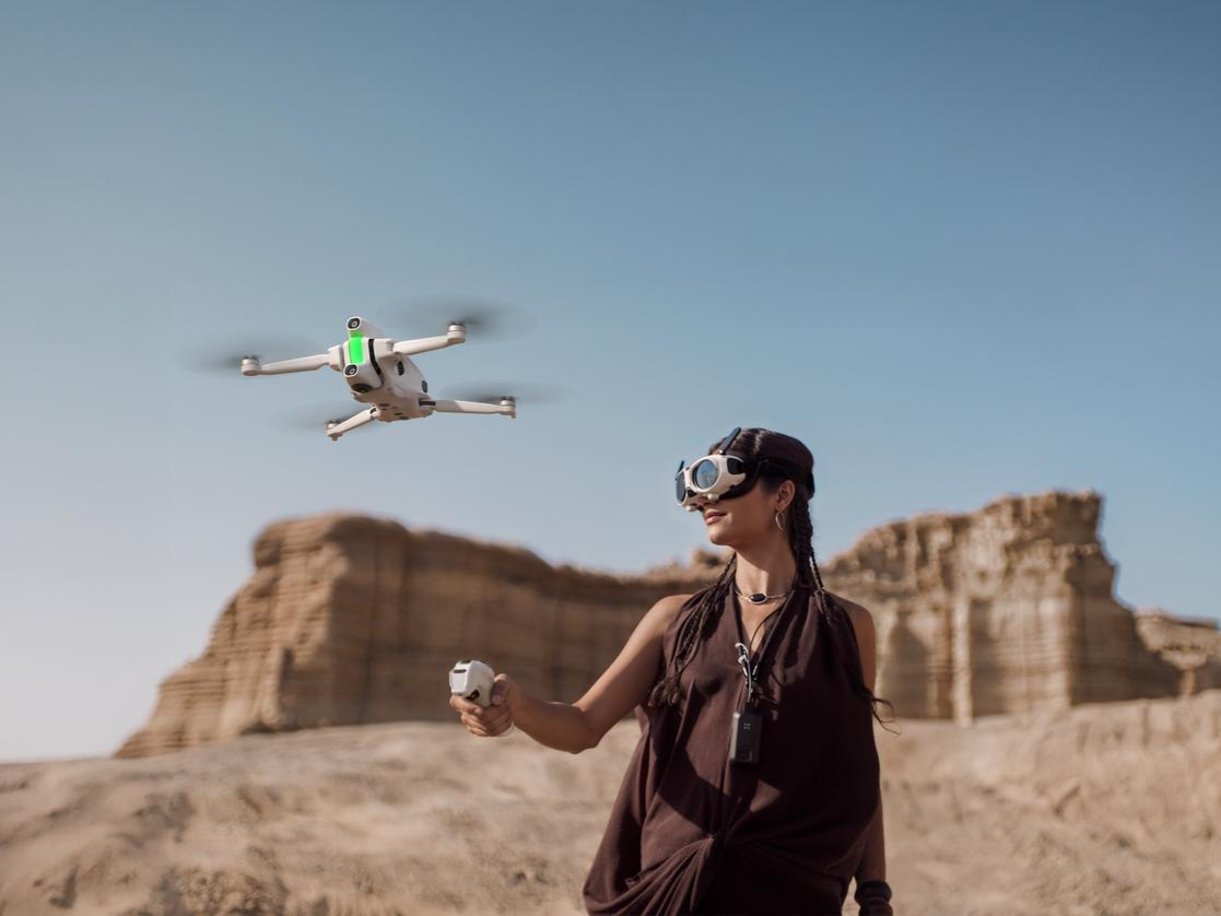 全球首款全景无人机开启公测，可实现空中360°自由视角拍摄
