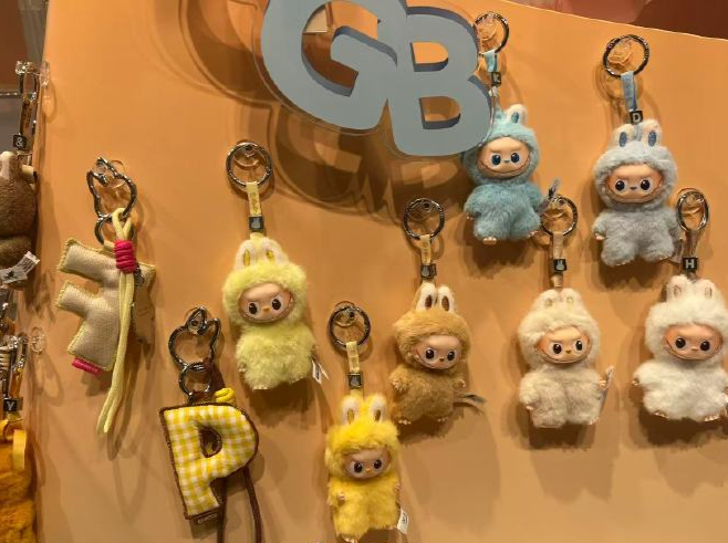 一分钟售罄！“迷你版LABUBU”，抢疯了！今日线下门店开售